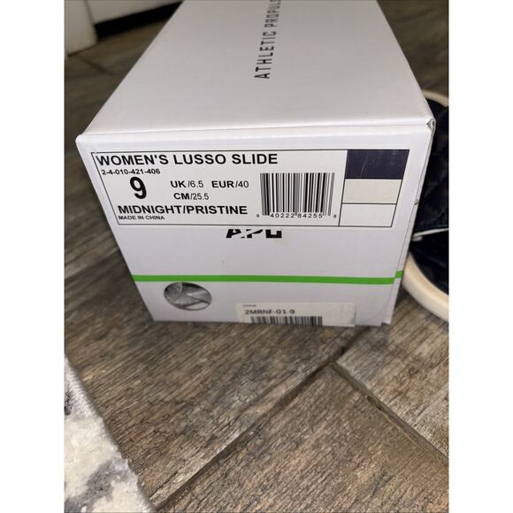 NWT APL Women’s Lusso Slide Sandals Midnight/Pristine Size 9 - Picture 2 of 11